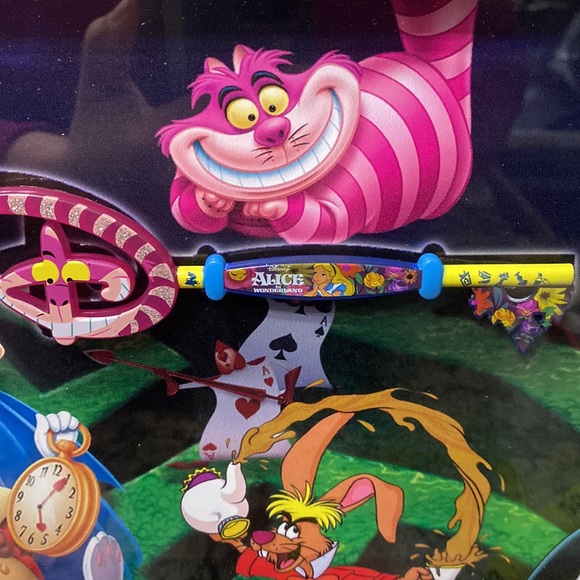 Disney Alice in Wonderland Key Frame - Picture 2 of 6